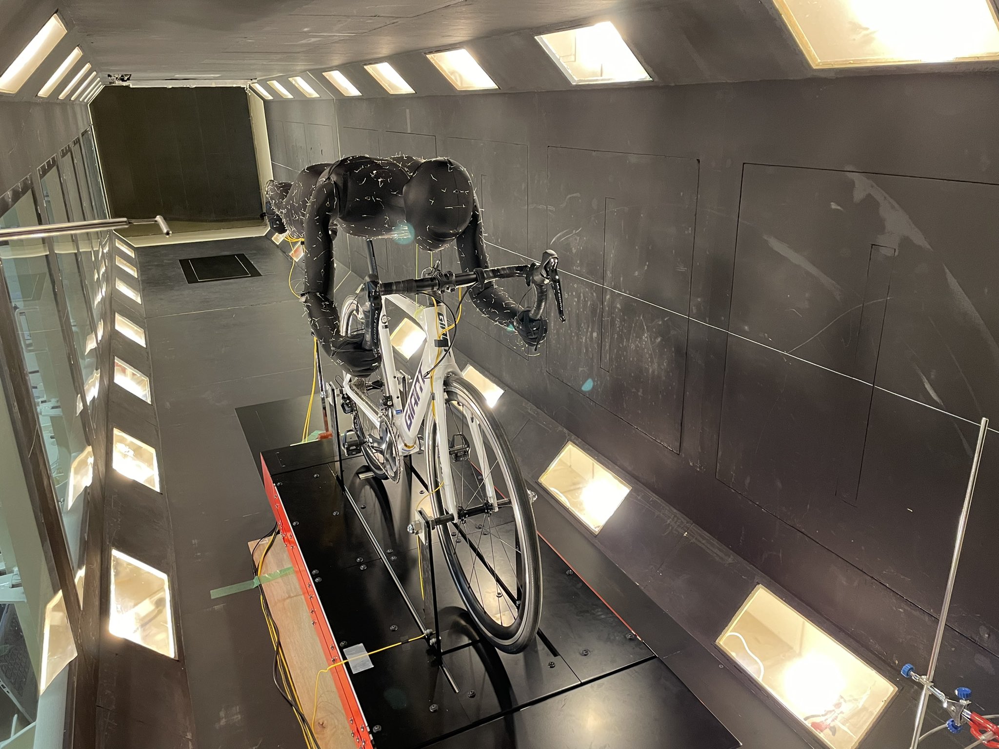 日本風洞製作所 on Twitter 