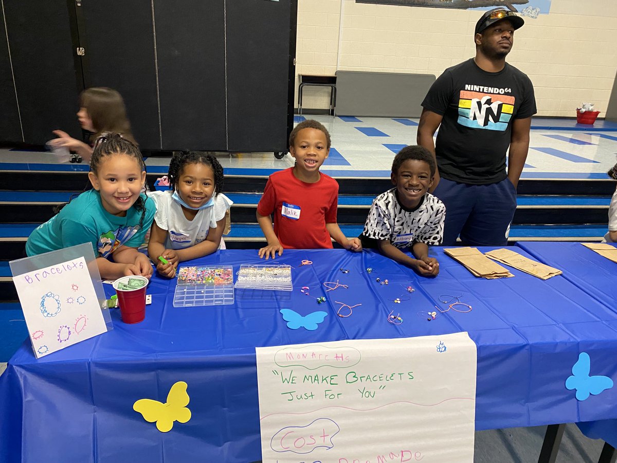 Mstewart_2u's tweet photo. Market Day ⁦@DennisLabSchool⁩ was a huge success. The teachers and students created an amazing shopping experience for all of the customers! ⁦@DPS61Decatur⁩ ⁦@SuptDPS61⁩ ⁦@JeffDase⁩ ⁦@MariaDPS61⁩ #DPSLetsGo https://t.co/2NNiUHU2m1