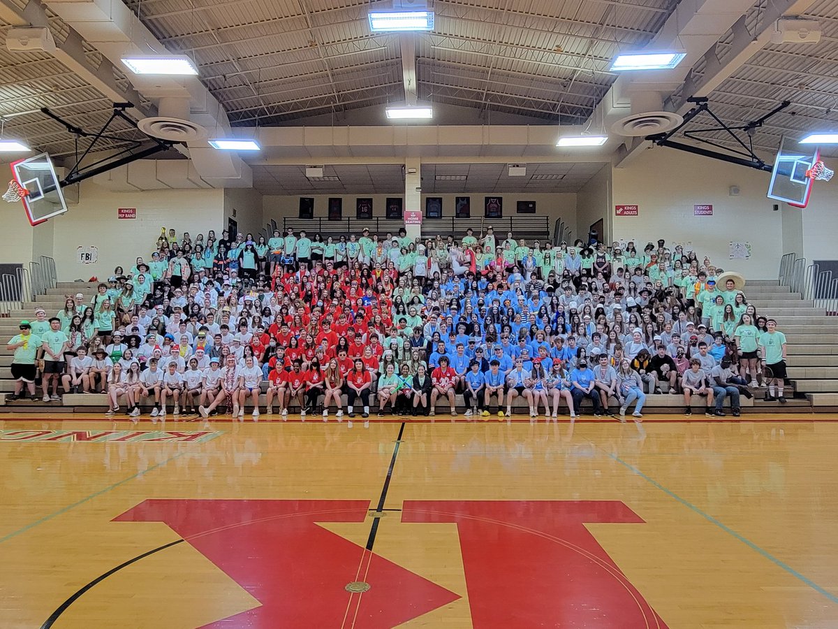 Lindsay Six tweet media