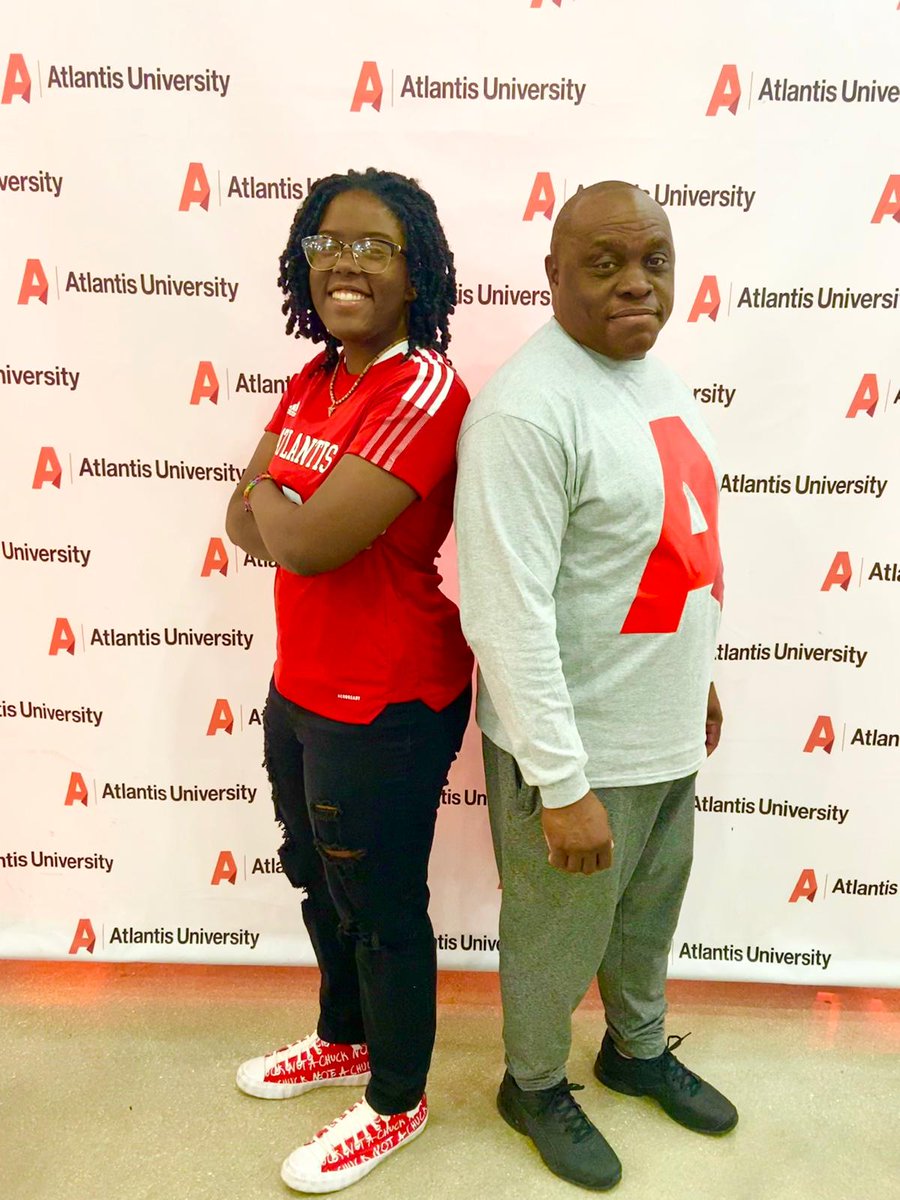 ShandaRoberts76's tweet photo. Congratulations to our babygirl @GnyaRoberts for receiving a scholarship to play Flag Football at Atlantis University! We are so proud of you baby! https://t.co/mV9i1UFens