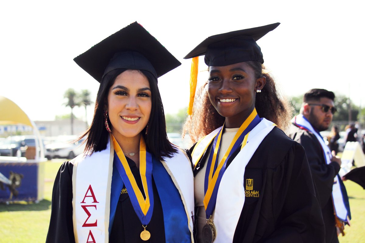 JavelinaNation's tweet photo. #JsUp to our graduates from the College of Arts & Sciences and the College of Education & Human Performance! You DID it! ππππ Once a Javelina, always a Javelina!
#JavelinaNation #TAMUK #javelinas #TAMUK22 https://t.co/nKNskgClhu