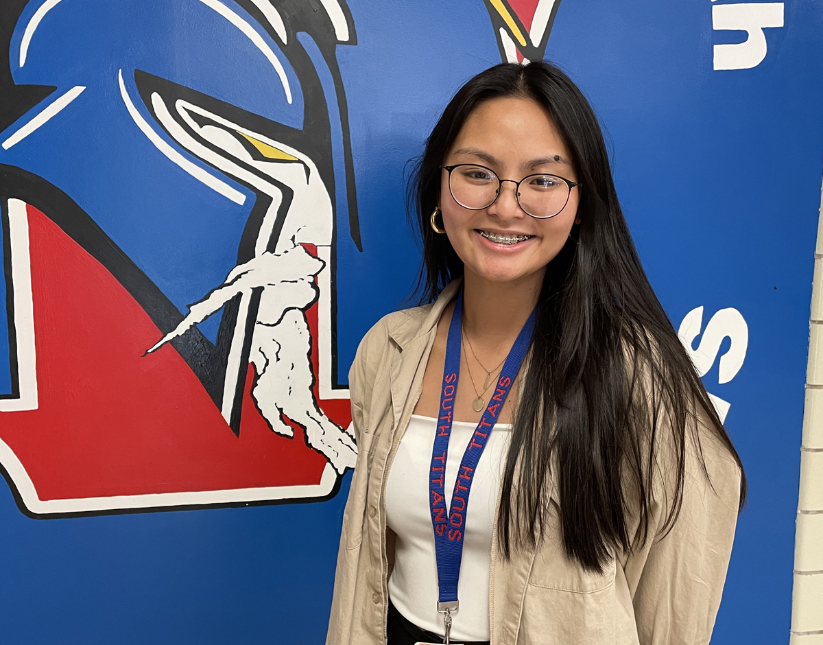WichitaUSD259's tweet image. We're highlighting graduating seniors. Tonight Truc Dao graduates from South High. She says getting involved in student groups helped bring her out of her shell and find her passion. Read her story at bit.ly/3szmBYm.
@kstitanpride @travisrogers83 #WPSFutureReady