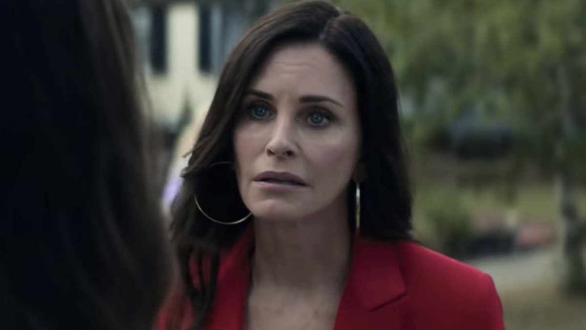 ScreamFR's tweet image. #NEWS Courteney Cox confirme qu’elle sera de retour dans ‘SCREAM 6’ et qu’elle a déjà lu un script. 🔪

“Tout ce que je peux vous dire c’est que le script est vraiment bien.”

(Source; etonline.com/courteney-cox-… )