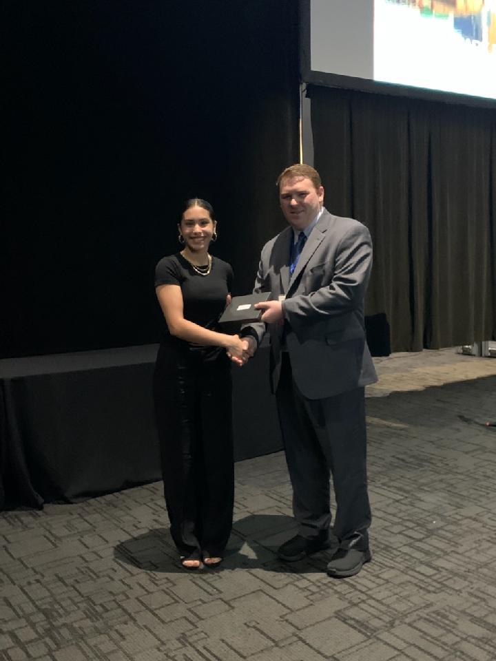 kevin_thomas82's tweet photo. Dental Assisting @delcastle_ths  student Maria is recognized as the outstanding high school DA by the Delaware State Dental Society #NCCVTWORKS @CliftonHayes4 @NCCVoTech @delcastleCo_op @ashdills33 #Delcastle https://t.co/mSjTBDFUhp