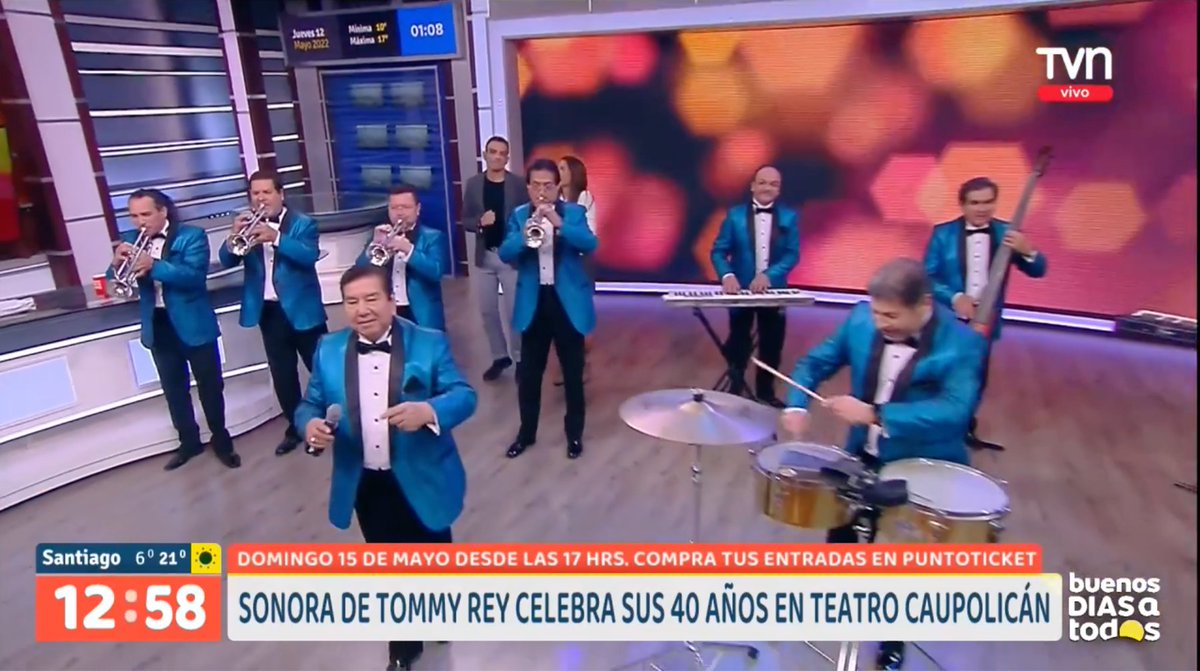 Televisivamente's tweet photo. Tommy Rey está EN VIVO en dos canales al mismo tiempo https://t.co/iVtxuRrnkZ