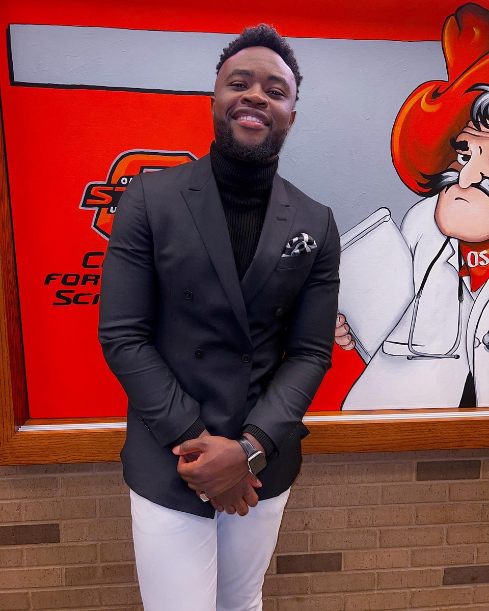 iamdrfmat's tweet photo. Truly thankful for the journey, the path, the struggles, the losses, the wins and many more. It was very pleasing to see all that hard work pay off and be recognized. Thanks to God and everyone for the love and support always. Graduation loading… #MedTwitter #blackmeninmedicine https://t.co/2di3E088dF