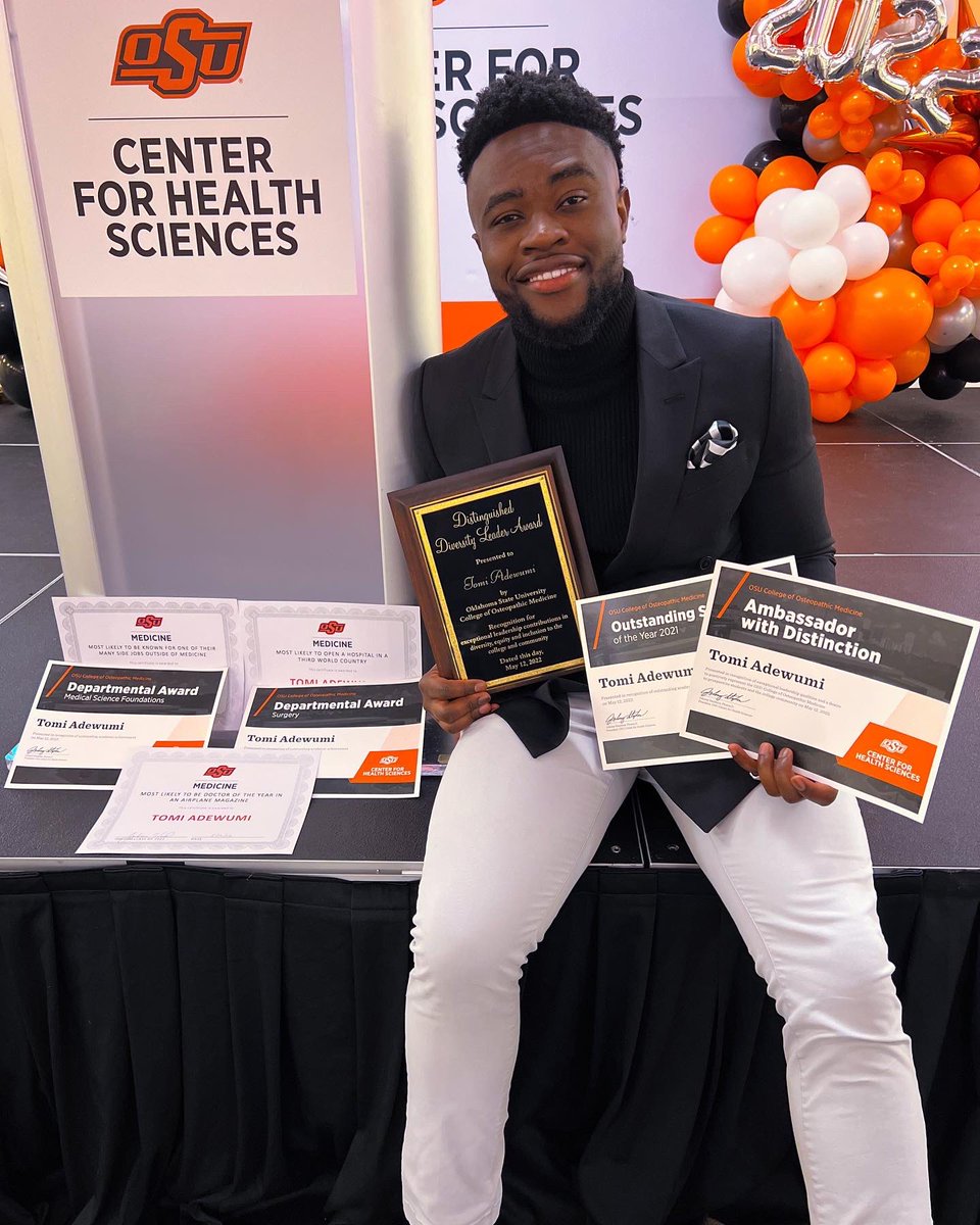 iamdrfmat's tweet photo. Truly thankful for the journey, the path, the struggles, the losses, the wins and many more. It was very pleasing to see all that hard work pay off and be recognized. Thanks to God and everyone for the love and support always. Graduation loading… #MedTwitter #blackmeninmedicine https://t.co/2di3E088dF