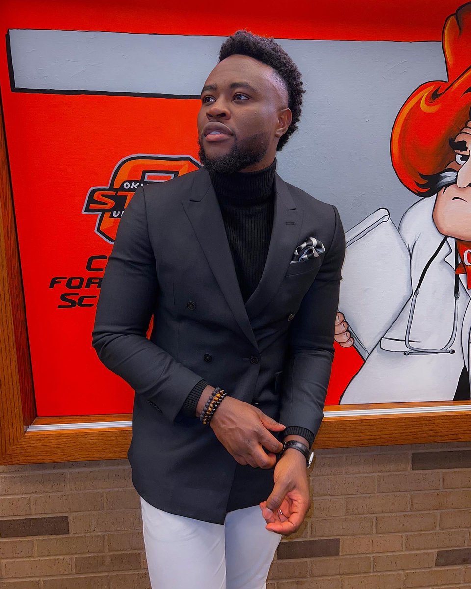 iamdrfmat's tweet photo. Truly thankful for the journey, the path, the struggles, the losses, the wins and many more. It was very pleasing to see all that hard work pay off and be recognized. Thanks to God and everyone for the love and support always. Graduation loading… #MedTwitter #blackmeninmedicine https://t.co/2di3E088dF