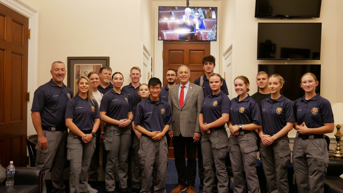 RepAndyBiggsAZ's tweet photo. It was an honor to host @CPDCadets today in my DC office and speak with those aspiring to be the next generation that serve and protect us in law enforcement. https://t.co/OhmJQPpVGE
