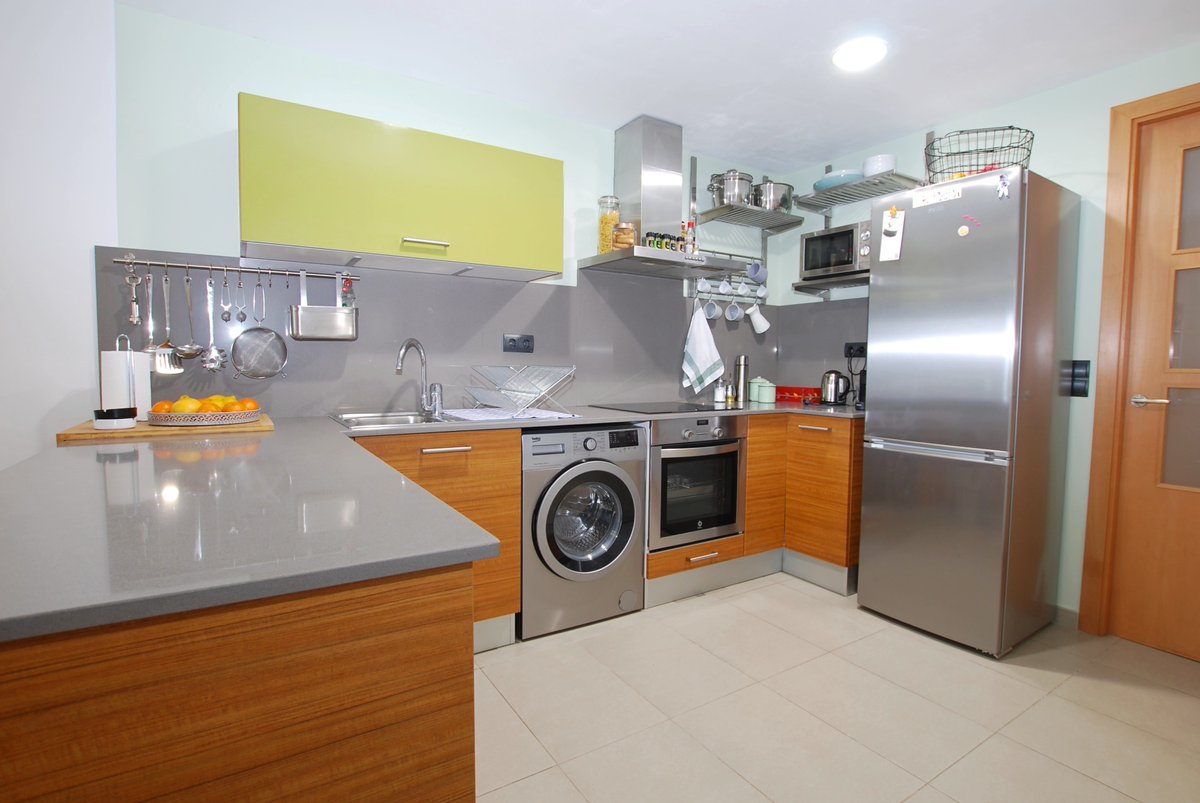 HT_vacacional's tweet photo. ¡Ya puedes reservar tus próximas vacaciones! Precioso apartamento en Vilassar de Mar, ideal para parejas/pequeñas familias! 👍🌊

🛏2 dormitorios
🛁1 baño
🛋Salón comedor 
☀️Terraza
🍽Cocina

https://t.co/qoifEoLGZc

👋 https://t.co/QUd9drIJq7 ☎ 930111954
#HelloTime #VilassarMar https://t.co/y1qzLaZBMS