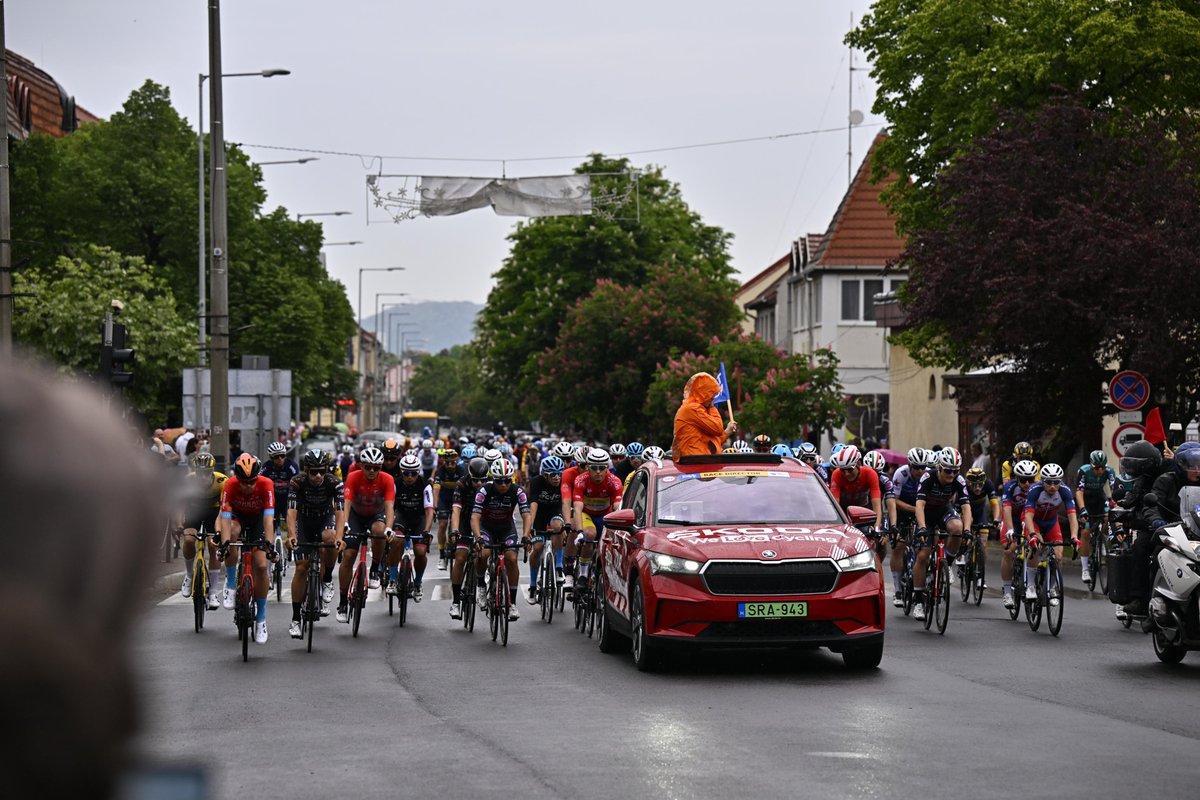 📰 Stage 3 <a href="/Tour_de_Hongrie/">Tour de Hongrie</a> was again a day for the fastest wheels of the peloton.

#RideAsOne #tdh

📸 <a href="/SprintCycling/">SprintCycling</a>