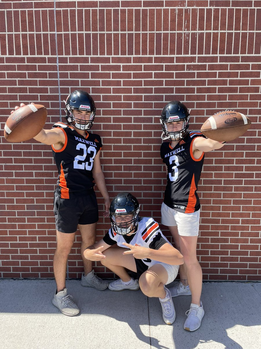 EamonnFeeney's tweet photo. New fit, who dis? After 14 seasons, Maxwell Football gets a new look! https://t.co/BpHa0j9hvT