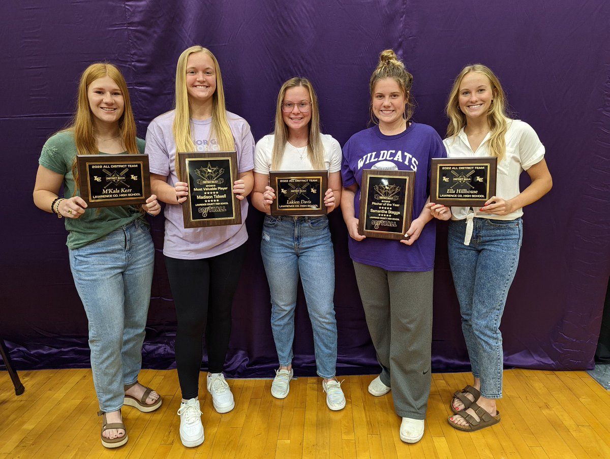 Blessed to be selected onto the All District Team!! <a href="/Acozart44/">Ashley Cozart</a> <a href="/Lindsey_T32/">Lindsey Thompson</a> <a href="/Brandon14Carr/">Brandon Carr</a> <a href="/ChelseaEFarmer/">Chelsea Farmer</a> <a href="/coachK73/">Scottie Kilgore</a>  <a href="/CoachFrankReed/">Frank Reed</a> <a href="/boltsbrazier05/">TN thunderbolts -brazier05</a>