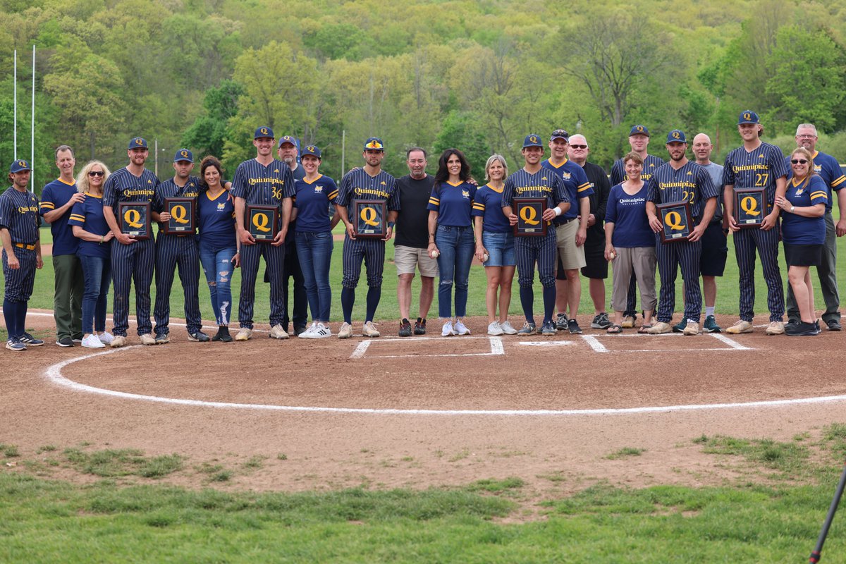 TheQBaseball's tweet photo. Thank you seniors 💙 https://t.co/oWP2zK7oYr