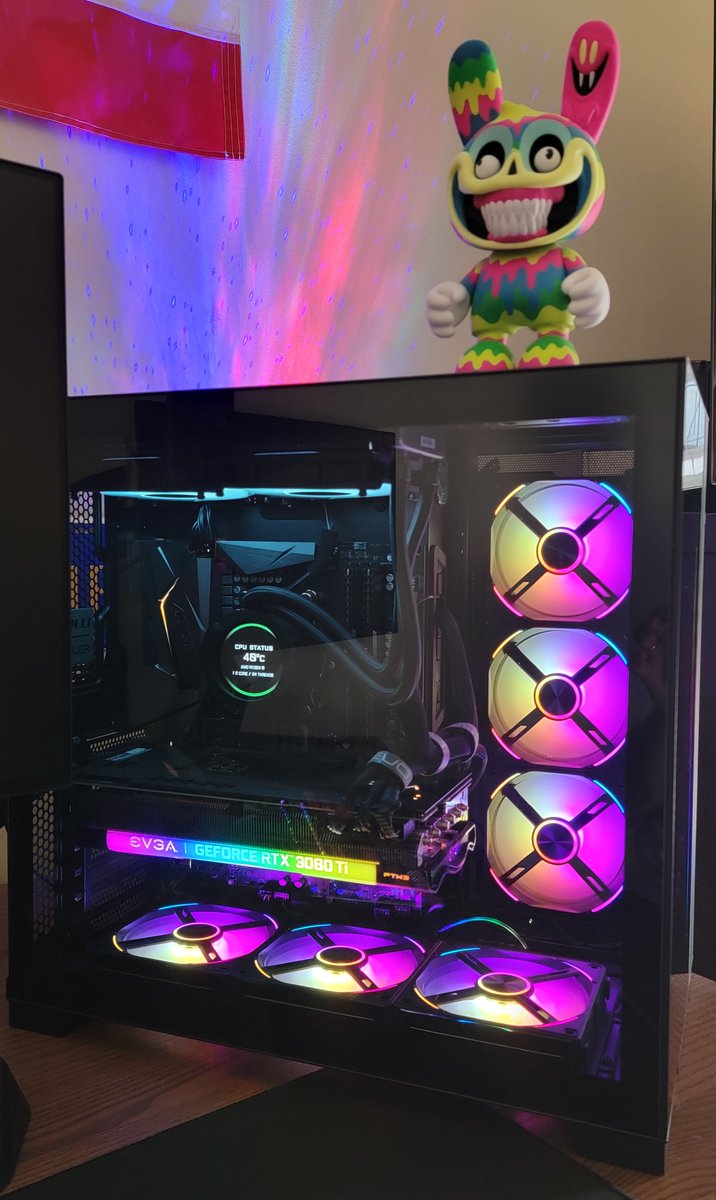 fabiolaure's tweet photo. #SETOPLOCKGAMER @lockgamer_ 
Frita ai meu rapaz!  😅

As infos do Setup estão na ultima foto! 😂 https://t.co/IAw4ZNUrdG