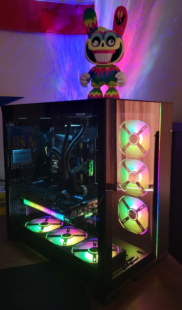 fabiolaure's tweet photo. #SETOPLOCKGAMER @lockgamer_ 
Frita ai meu rapaz!  😅

As infos do Setup estão na ultima foto! 😂 https://t.co/IAw4ZNUrdG