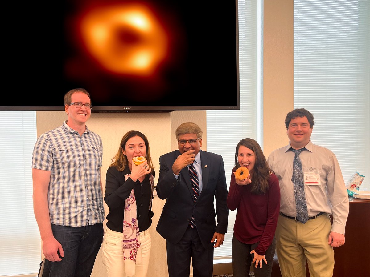 Feryal Ozel tweet media