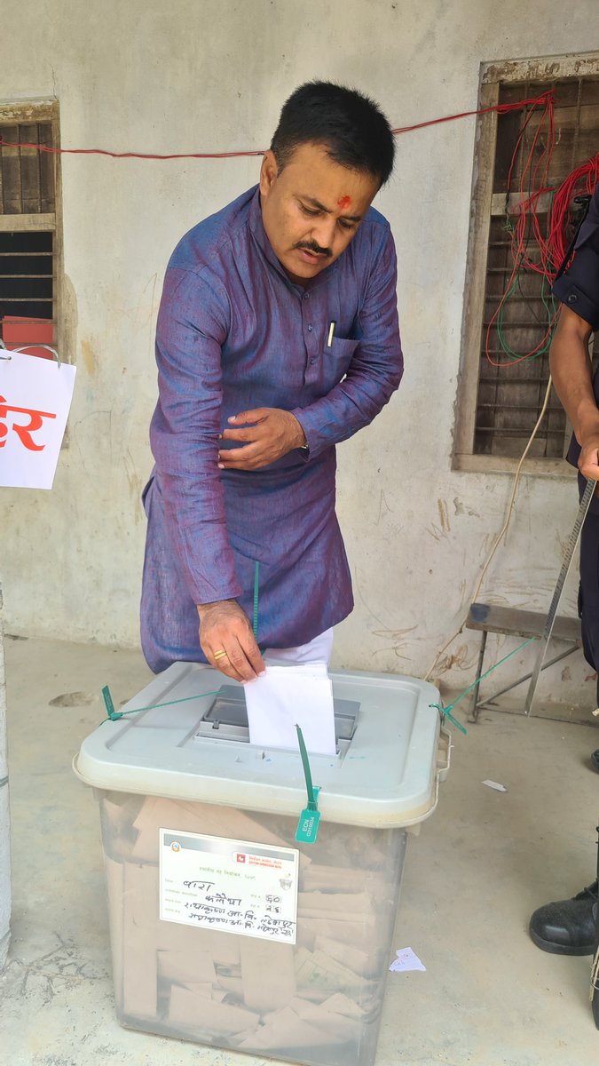 MpRambabu's tweet photo. मतदान गर्दै ! https://t.co/VMeKqVqab3