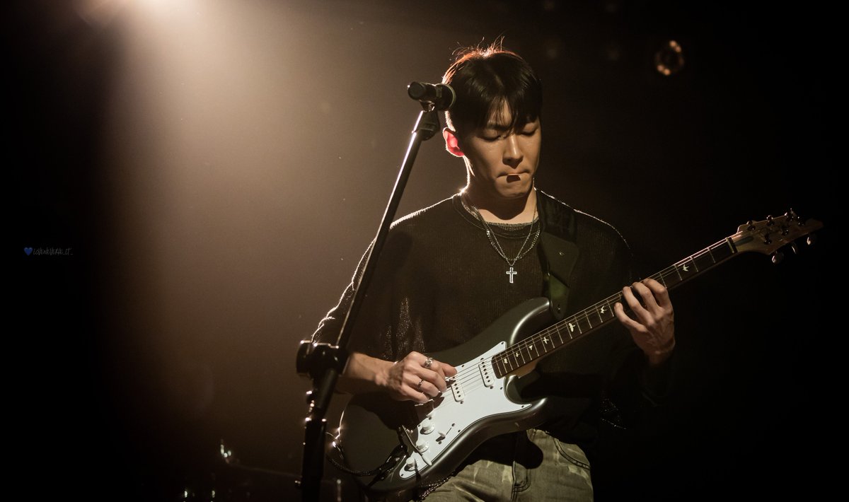 loveneverfe_lt_'s tweet photo. 220513 <ROLLING 20TH ANNIVERSARY> 케이브라운 단독 콘서트
#케이브라운 #Kaybrown #김성현 https://t.co/b3qTlxlqGH