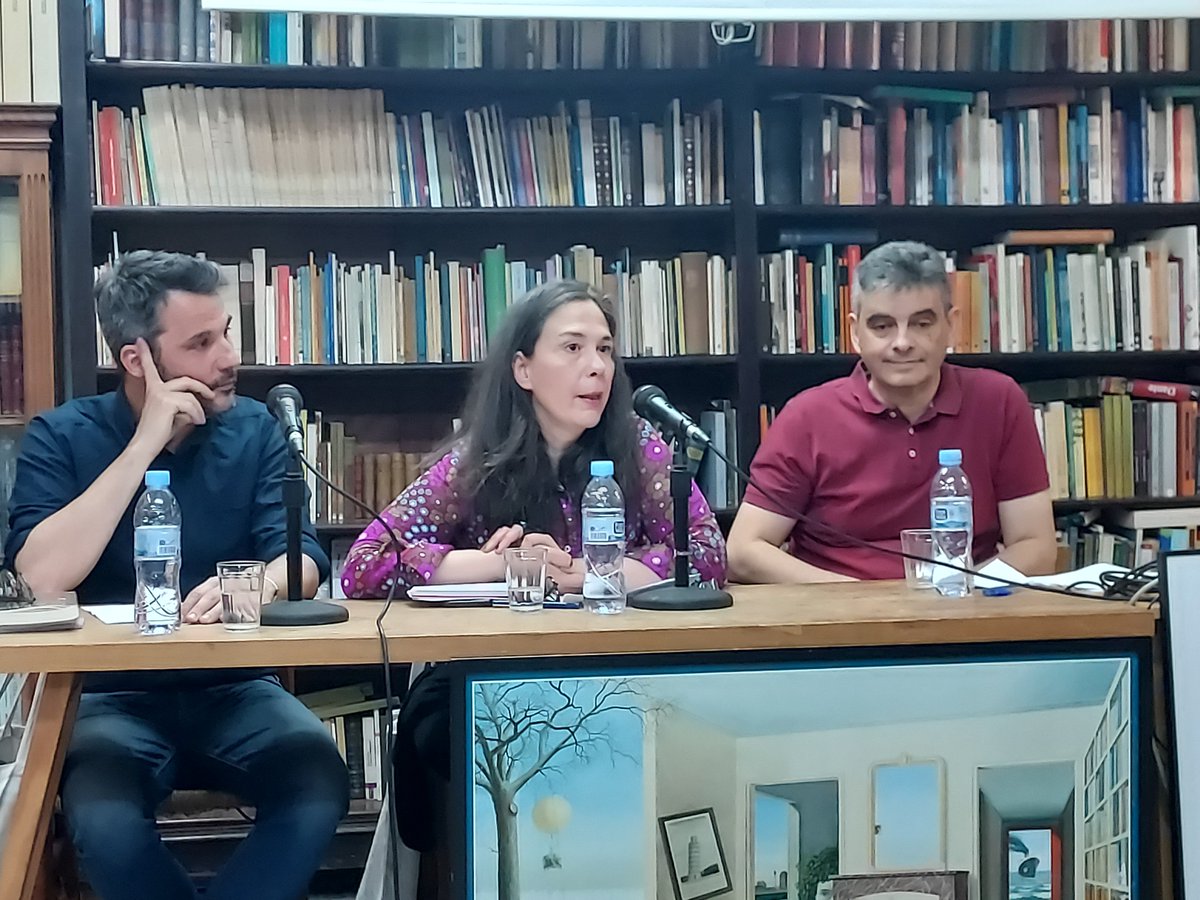 mariadolorsa's tweet photo. Expectant per la presentació del nou llibre de Ricardo Campos sobre perillositat, dret i psiquiatria

A la llibreria TAIFA #Barcelona 
Amb @LolaMatamala en diàleg amb @QuimBonastra i l'autor. https://t.co/3rDuJDzC22