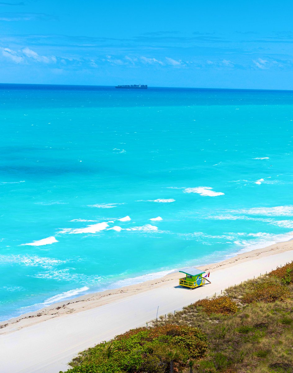 Happy Friday Everyone! The blues of this world are breathtaking at times! Wishing you all a wonderful weekend!