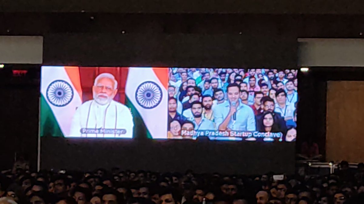 projsindore's tweet photo. स्टार्टअप क्रांति देश को नई ऊंचाइयां दिलाएगी - प्रधानमंत्री श्री नरेंद्र मोदी*
प्रधानमंत्री श्री नरेंद्र मोदी ने मध्यप्रदेश की नई स्टार्टअप नीति तथा पोर्टल का किया शुभारंभ।
RM - https://t.co/MZP9VDITqA

#MPStartupPolicy2022 
#MPstartupconclave2022 
@PMOIndia
@CMMadhyaPradesh https://t.co/Rx4P3cTBGH