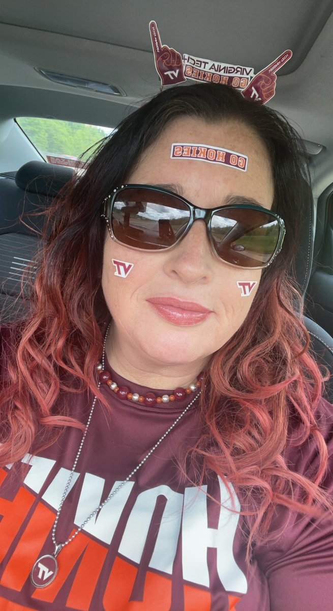 VTballfan's tweet photo. Go Hokies.  #VT #GoHokies #LetsgoHokies #Letsgoladies #VTsoftball https://t.co/NIGf4C9nuL