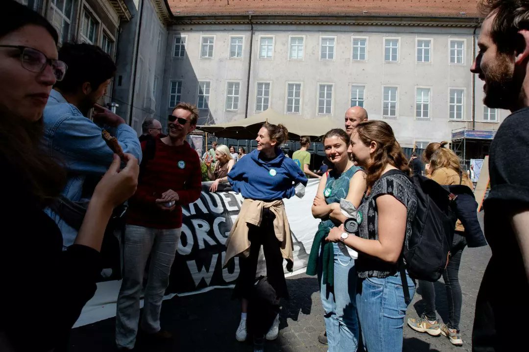 AntoniaFaller's tweet photo. Weil es so schön war. Weil es so schön sein kann. Und weil jetzt die Zeit ist etwas zu verändern. @tff_germany

#healthyplanethealthypeople #climatejusticenow 

Fotos von Jana Legler https://t.co/cDHlwzoX80