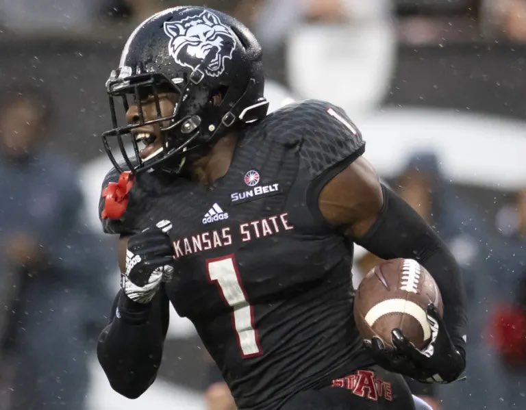 blessed to receive a offer from Arkansas State! <a href="/CoachDLett/">Derrick Lett</a> <a href="/TrustMyEyesO/">⭕️FFERTUNITY</a> <a href="/SkysTheLimitWR/">Margin Hooks</a> <a href="/RecruitMarcusFB/">Marcus Football Recruiting</a>