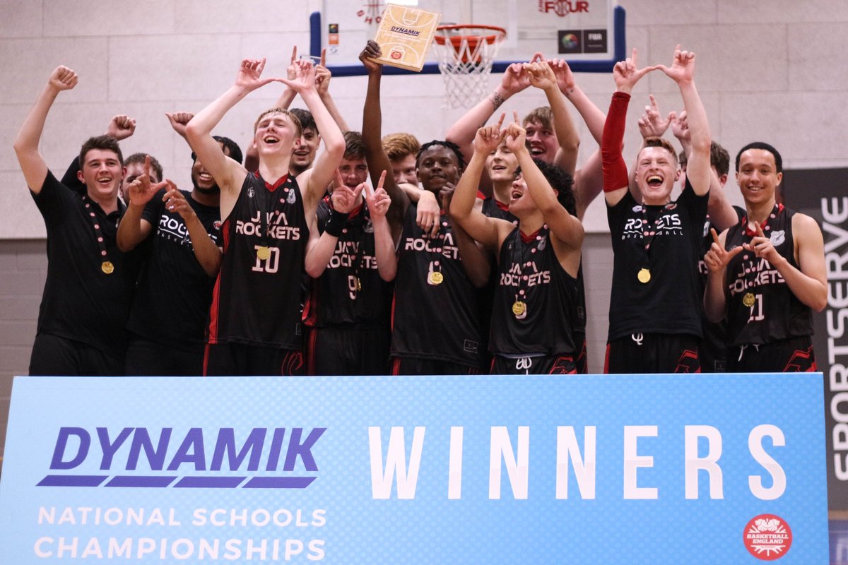 rocketsreading's tweet photo. CHAMPIONS 🏆 https://t.co/ANas5YJxu3