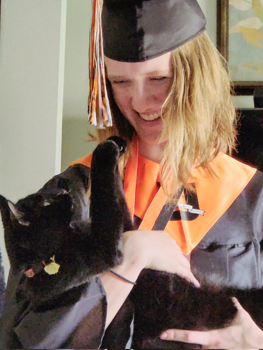 Thanks for the new cat toy!
🧡 Binx the cat
#ucs22 #UHS