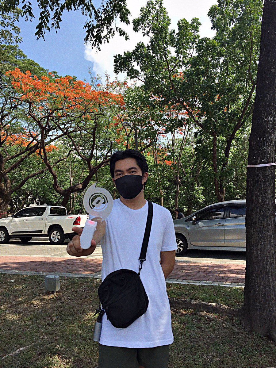 gelobin_'s tweet photo. My Friday 🌷

#TayoAngLiwanag 
#LeniKikoPasasalamat 
#ACEsForLeni https://t.co/KlIxuvZJxS