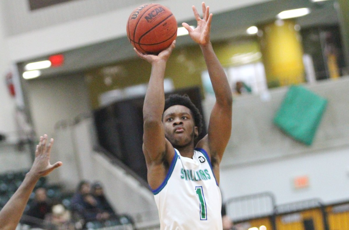 Apologies for being a day late on this, but we'd like to send out a Happy Belated Birthday to our 1st Team All-Region &amp; All-Beach performer Derrick Teele! 🎂🏇🏀