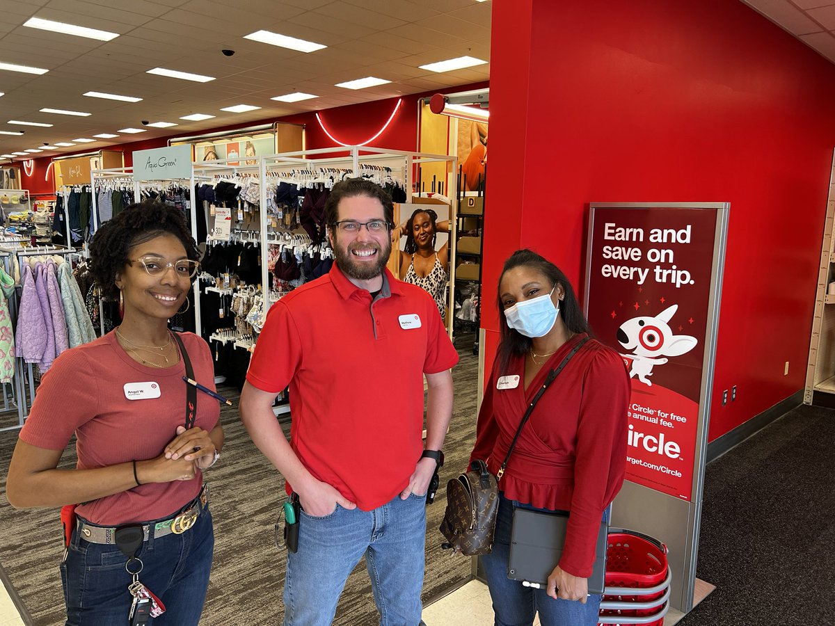 We got to share our time yesterday with these fabulous leaders, Angel and Chantyle! It’s always great to be able to share this team’s accomplishments 😁 🎯 #worksomewhereyoulove