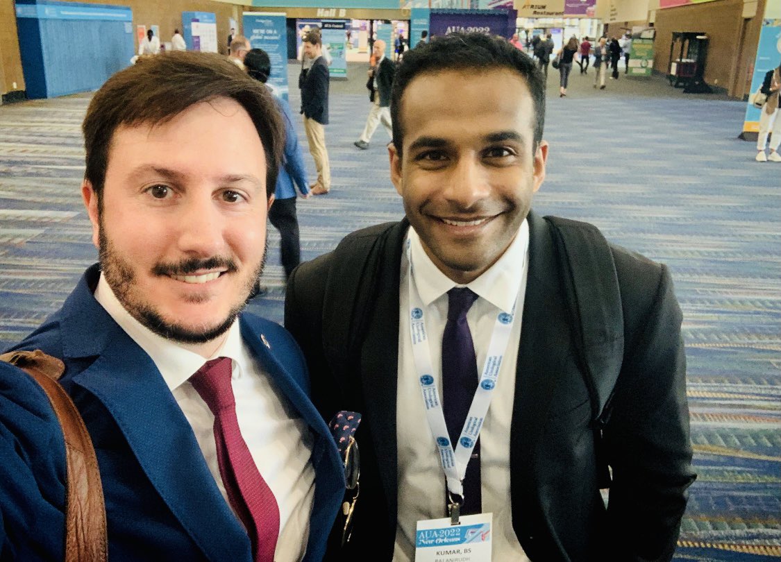 Cacciamani_MD's tweet photo. #AUA2022 with our skilled &amp; stellar Research Scholar Raj Kumar MD @FoleyAndFollies @Uro_Res @AmerUrological @DrMihirDesai @USC_Urology 

📚 13 pubs in one year
👨‍⚕️ junior associate SMART🚭 Group
📈 superb analytics skills 

What else? https://t.co/D6vIFrHwEW