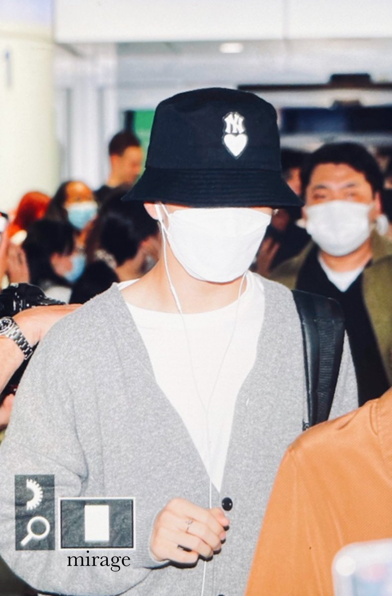 mirage0205's tweet image. 220513 FRA #지성 벙거지성이🇩🇪