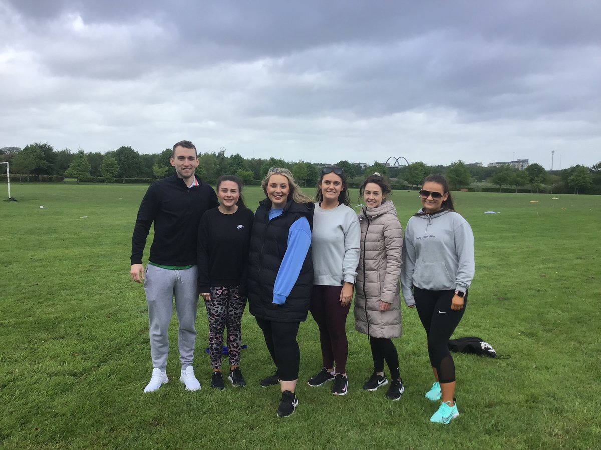 OideJessica's tweet photo. Team Third Year @Kingswoodcc16 🥇 https://t.co/KjbzhmEcZ6