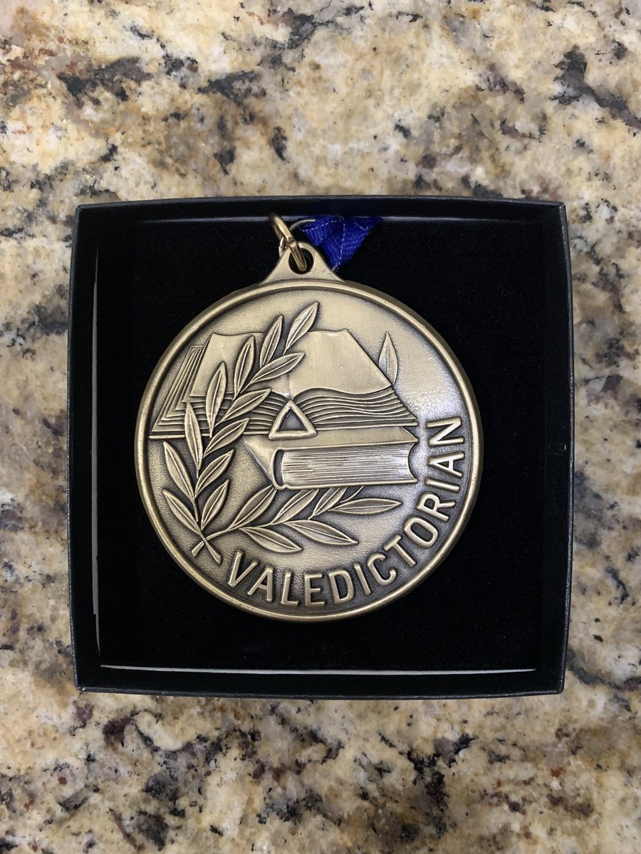 FlaggertJarrett's tweet photo. Academic State Champs!! 
3.86 team GPA💙💛
Also I was a valedictorian with a 4.0 GPA https://t.co/nsubFMXvGe