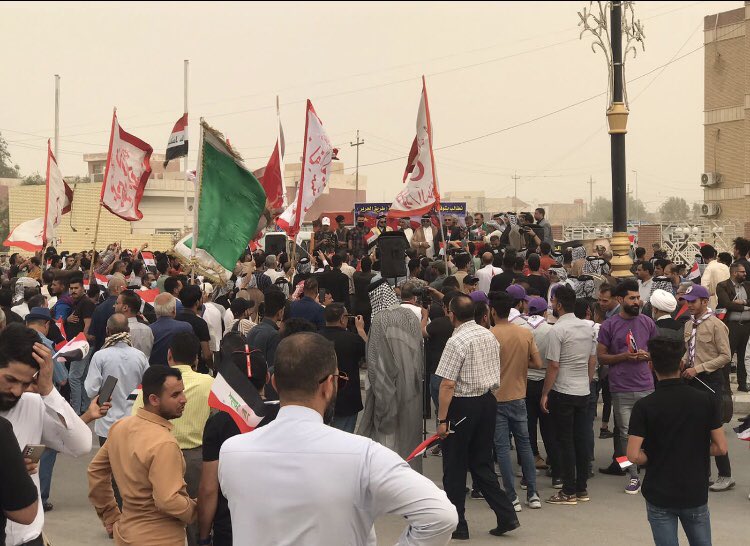 Awadk56747631's tweet photo. جماهير محافظة ذي قار يلتحقون بباقي الشرفاء من المحافظات والمطالبة بتكملة الاتفاقية الصينية والانجاز برسم المستقبل 
#طريق_الحرير 
#طريق_الحرير_مطلبنا https://t.co/OnlTp7MW7h
