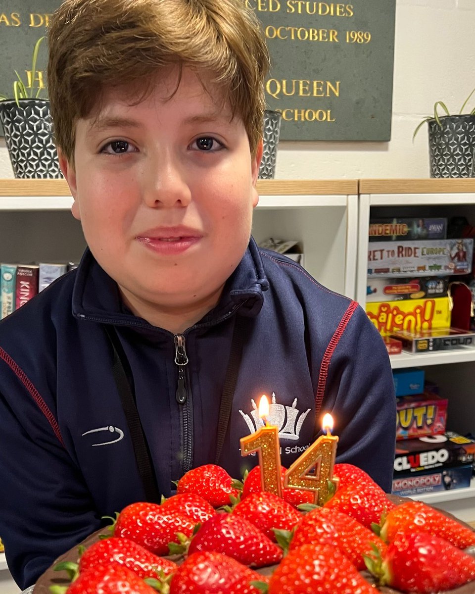 Friday evenings are for celebration and spending time with friends #boardinglife <a href="/The_RoyalSchool/">The_RoyalSchool</a> #studyleave. We just had our first May birthday!