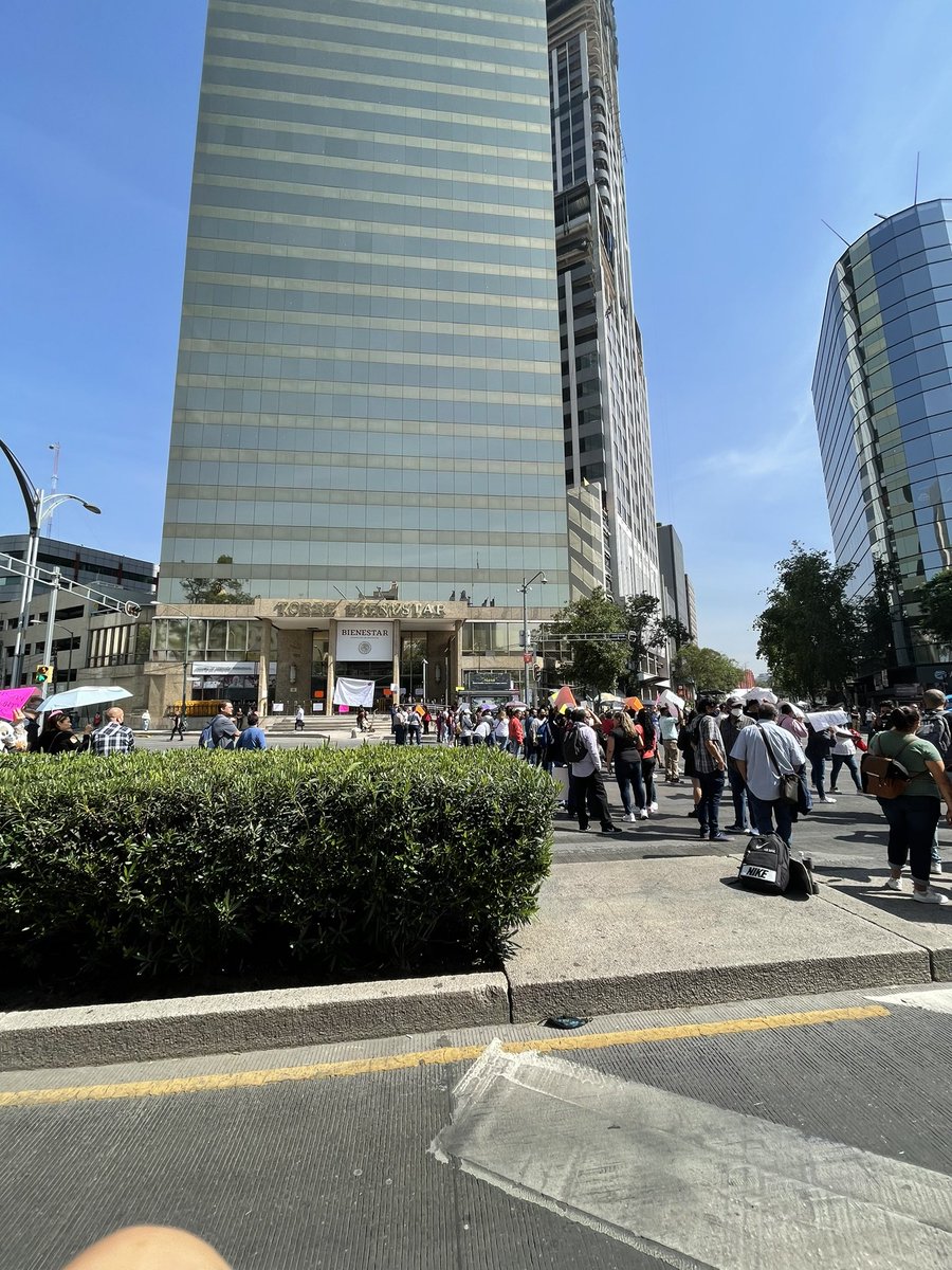 SergioLozano's tweet photo. Nunca había visto al pueblo tan contento… https://t.co/BKvUWCz8s4