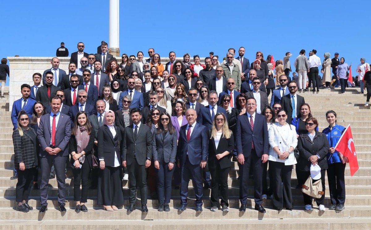 topogluemre's tweet photo. Ekip işi 💐
İyi ki varsınız! 
@GSBgenclik https://t.co/IWJZVoiDNV