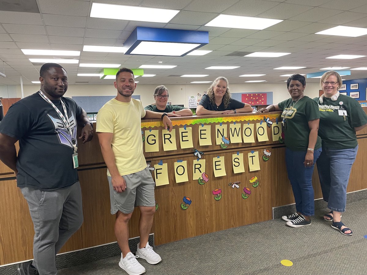 GFE’s specials/library team and our Fun Friday Challenge ✅ ⁦<a href="/GreenwoodKISD/">Greenwood Forest</a>⁩