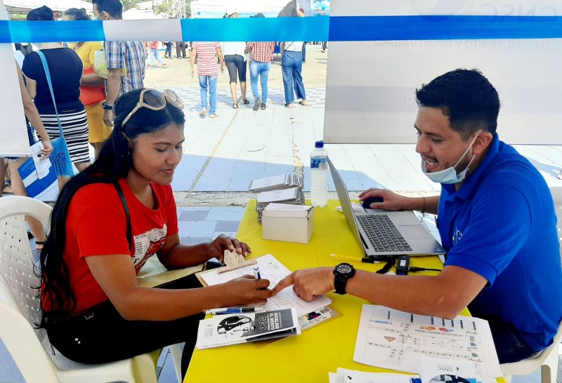 CNSCColombia's tweet photo. 📰#NoticiasCNSC Así puede inscribirse a los procesos de selección que adelanta la Comisión Nacional del Servicio Civil.
🔗https://t.co/9avoEeDvtH. https://t.co/V6lt26mUHP