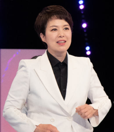 usminjooforum's tweet photo. 김은혜의 어의상실 “교육격차 없앤다”

정작 지 아들은 메사츄세스 Deerfield Academy Junior 보딩스쿨에 입학해 다니고 있다. 

디어휠드 아카데미는 미국 최상위 사립학교로 이 학교의 쥬니어 보딩스쿨에 아이를 유학 보내놓고 교육격차 없앤다는 가짜 경기맘 김은혜의 뻔뻔함에 기가찬다. https://t.co/PrsnJjafah