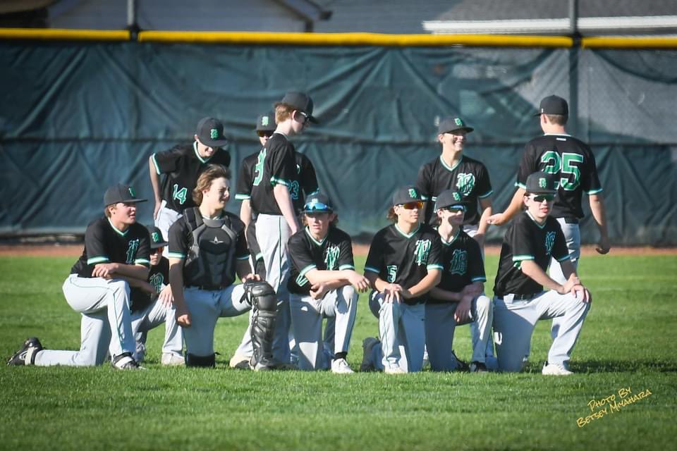 BadinBaseball's tweet image. Badin Freshmen team 24-0 this season!  .378 team batting average. 197 stolen bases. .918 team ERA.  260-38 run differential. Huge shoutout to head coach Nick Browning and assistant coaches Patrick Eilerman, Gavin Matthews, and Patrick Keating.