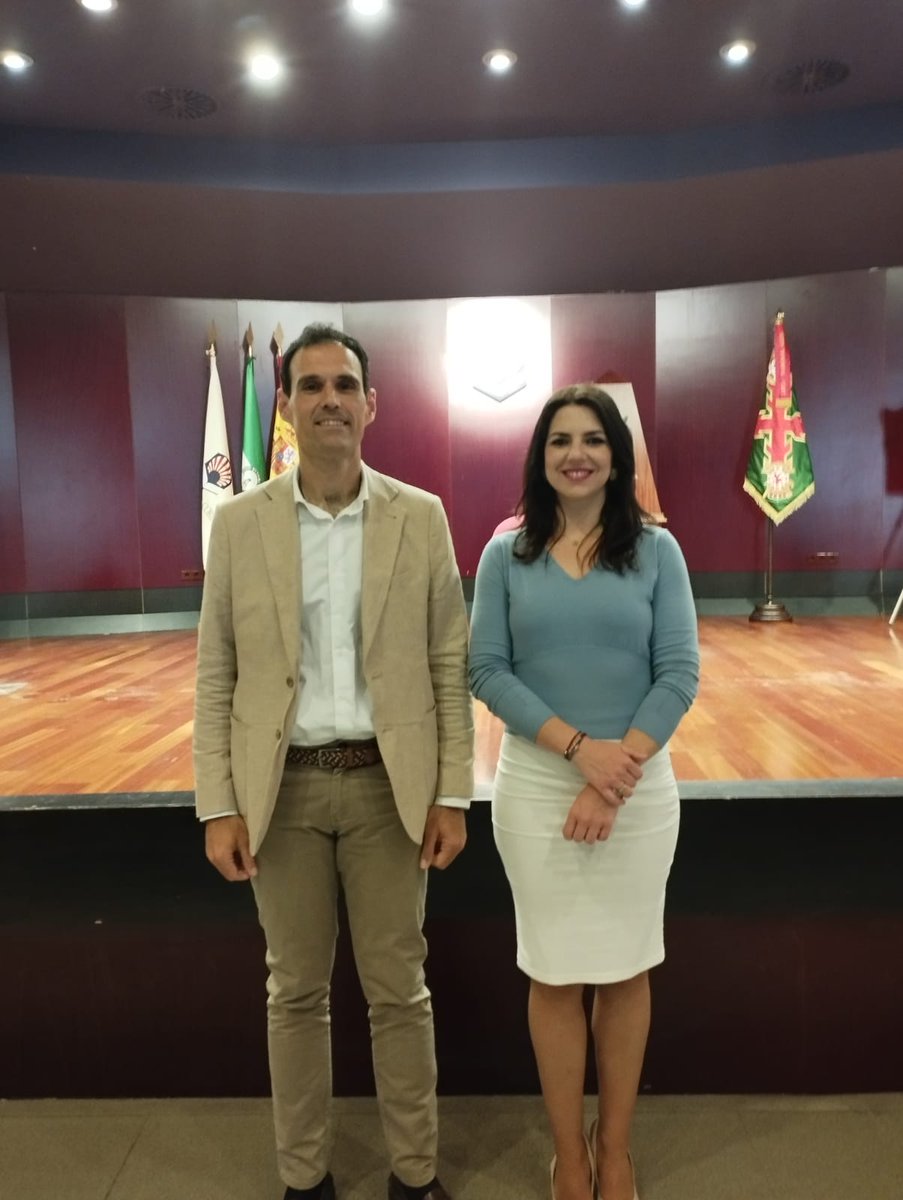 JusticiaJunta's tweet photo. 🎂 La @guardiacivil cumple 178 años de su fundación y ha llevado a cabo a lo largo de la semana distintos actos conmemorativos en #Andalucía. ✅

📌 Los delegados territoriales de @JusticiaJunta en #Córdoba, #Huelva y #Granada han asistido a estos eventos del Instituto Armado. https://t.co/5JHECWVRdh