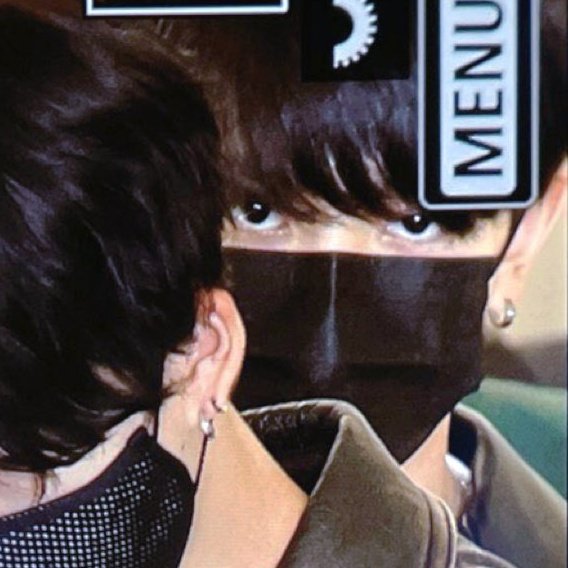 adorablywoni's tweet photo. what they see                  what i see https://t.co/FKbgNFWKts