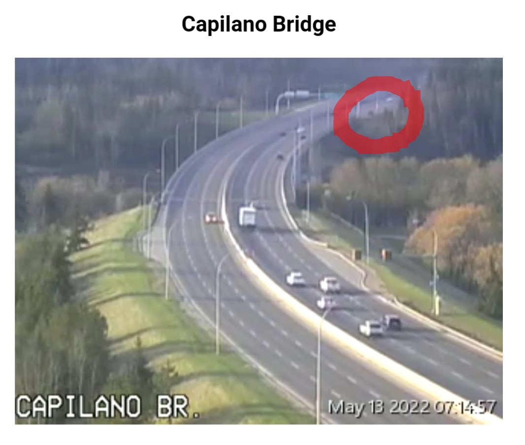 YEGMilkman's tweet photo. Cash Cow shooting Capilano bridge SB.. Financially raping random people under the false pretense of safety. #Not4Safety #yegtraffic #yegradarcity #photoradar https://t.co/zN6TJTcGDy