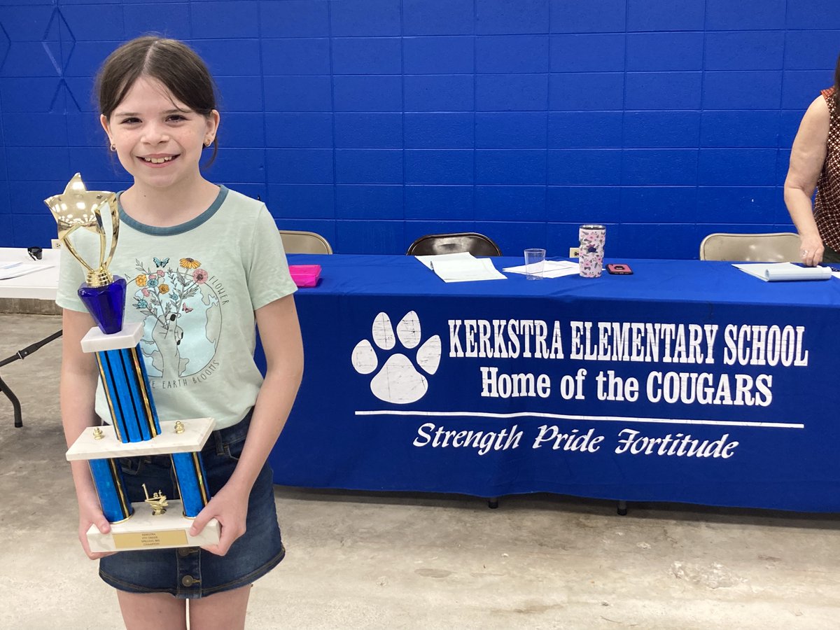 Congratulations to the Room 32 Spelling Bee Finalists, and to our 4th grade champion, Kora! So proud of all these outstanding spellers! #engage142 <a href="/KerkstraCougars/">Kerkstra Elementary</a>